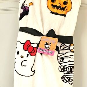 Hello kitty halloween blanket